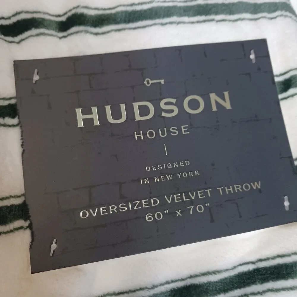 Hudson House Oversized Velvet Throw/ Blanket size 60in x 70in